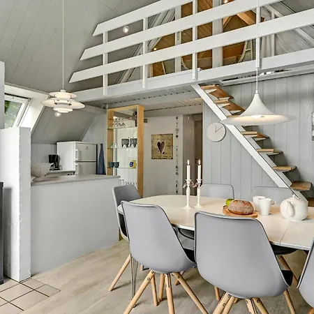 Holiday home Kaprifolievej Ebeltoft Denm Feriehus *