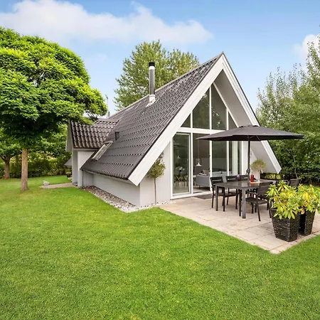Holiday home Kaprifolievej Ebeltoft Denm Feriehus
